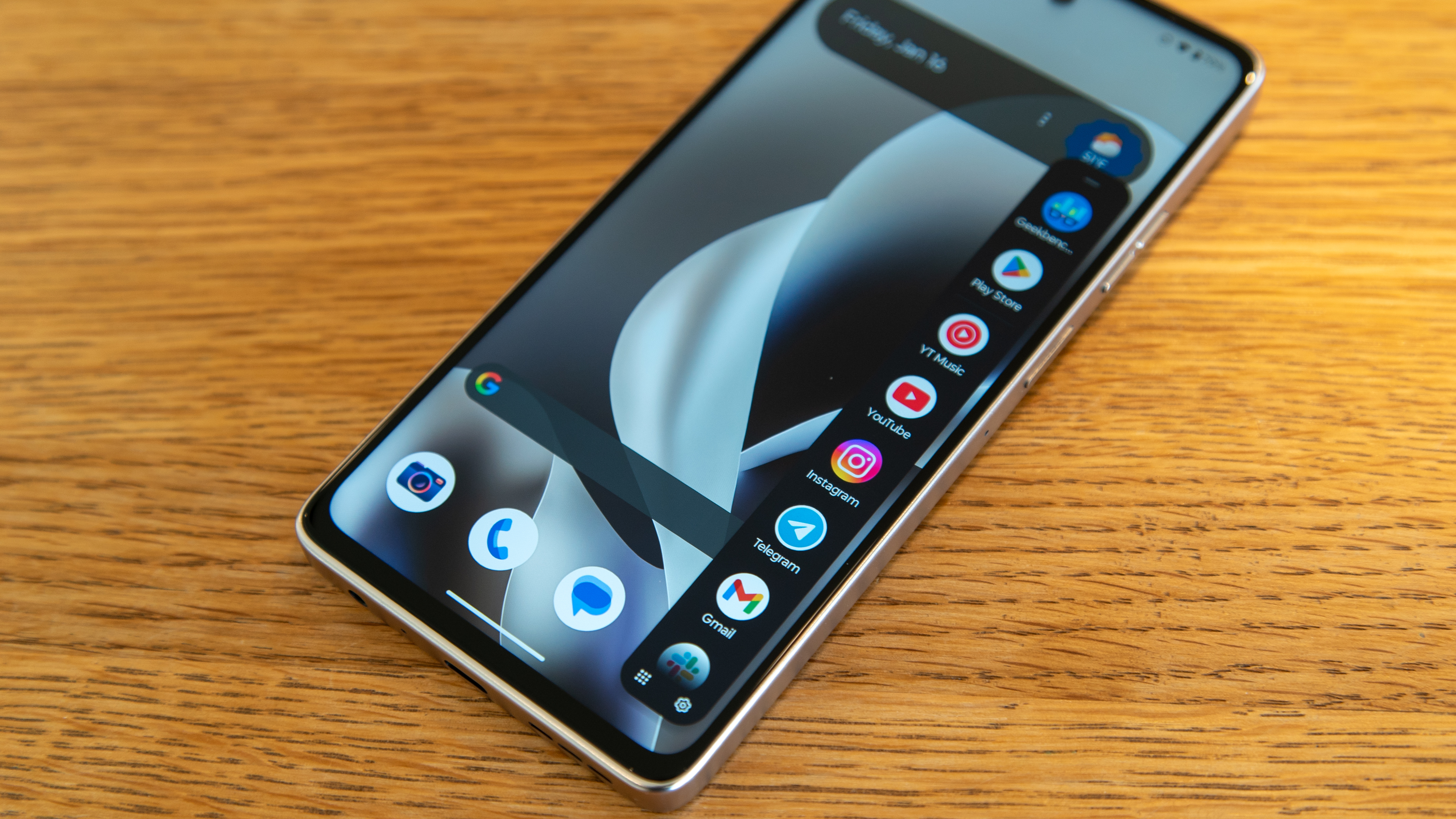 Moto G Power 2026 side panel of apps