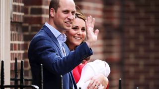 Prince William Kate Middleton Royal Baby waving hospital