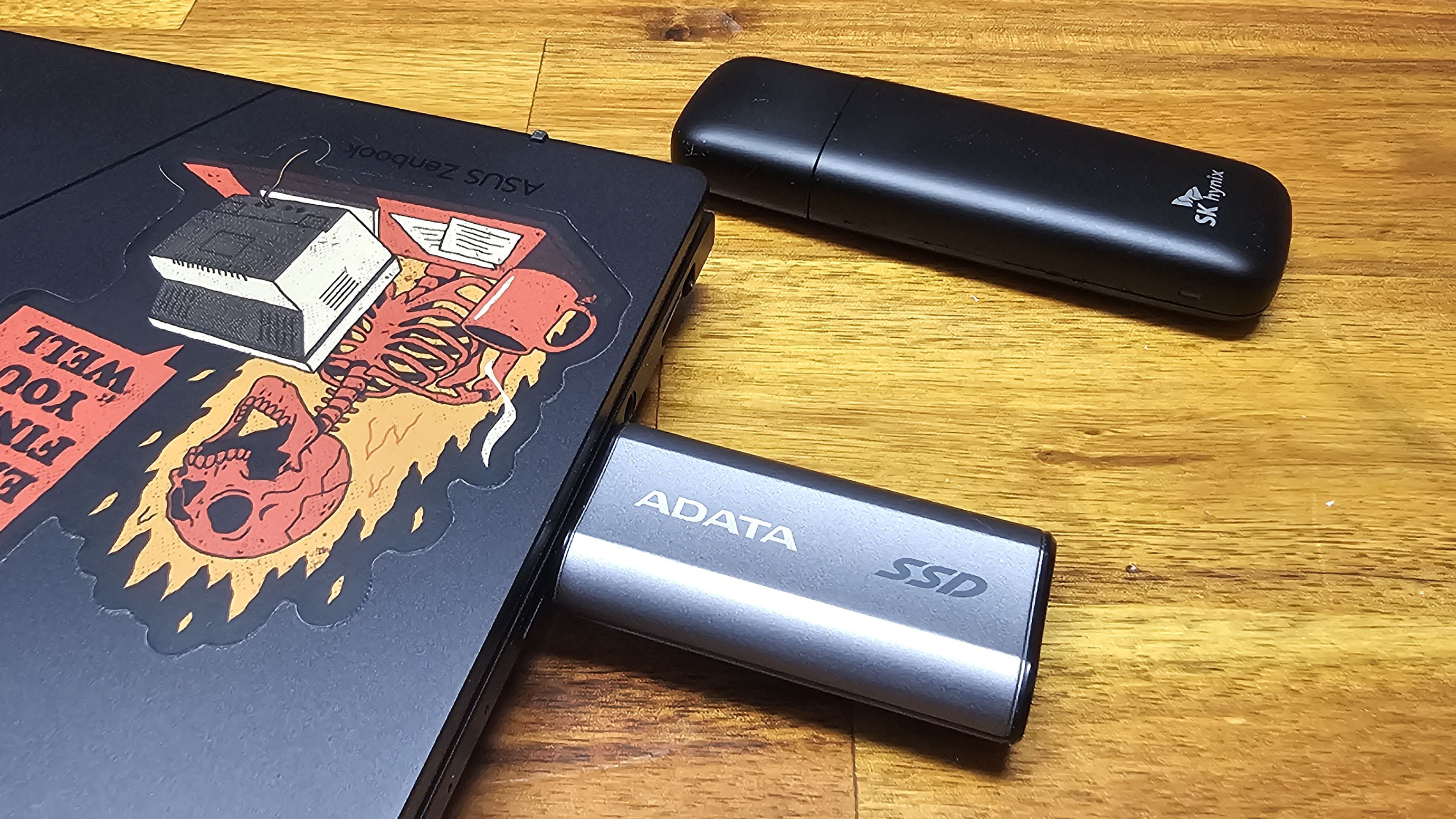 thumbnail image 2 of ADATA SC750 1000GB - Up To 1000 MB/s- HighSpeed USB 3.2 Gen 2 USB-C External Portable SSD Black Titanium (SC750-1000G-CCBK 2 of 12