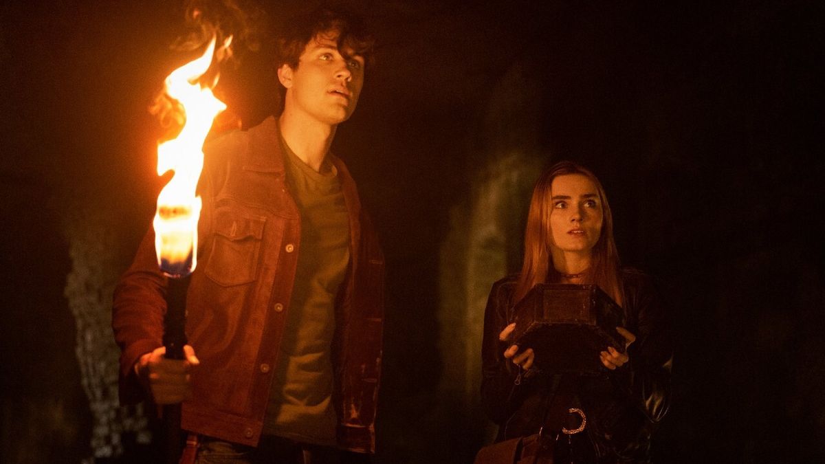 drake rodger and meg donnelly on the winchesters.