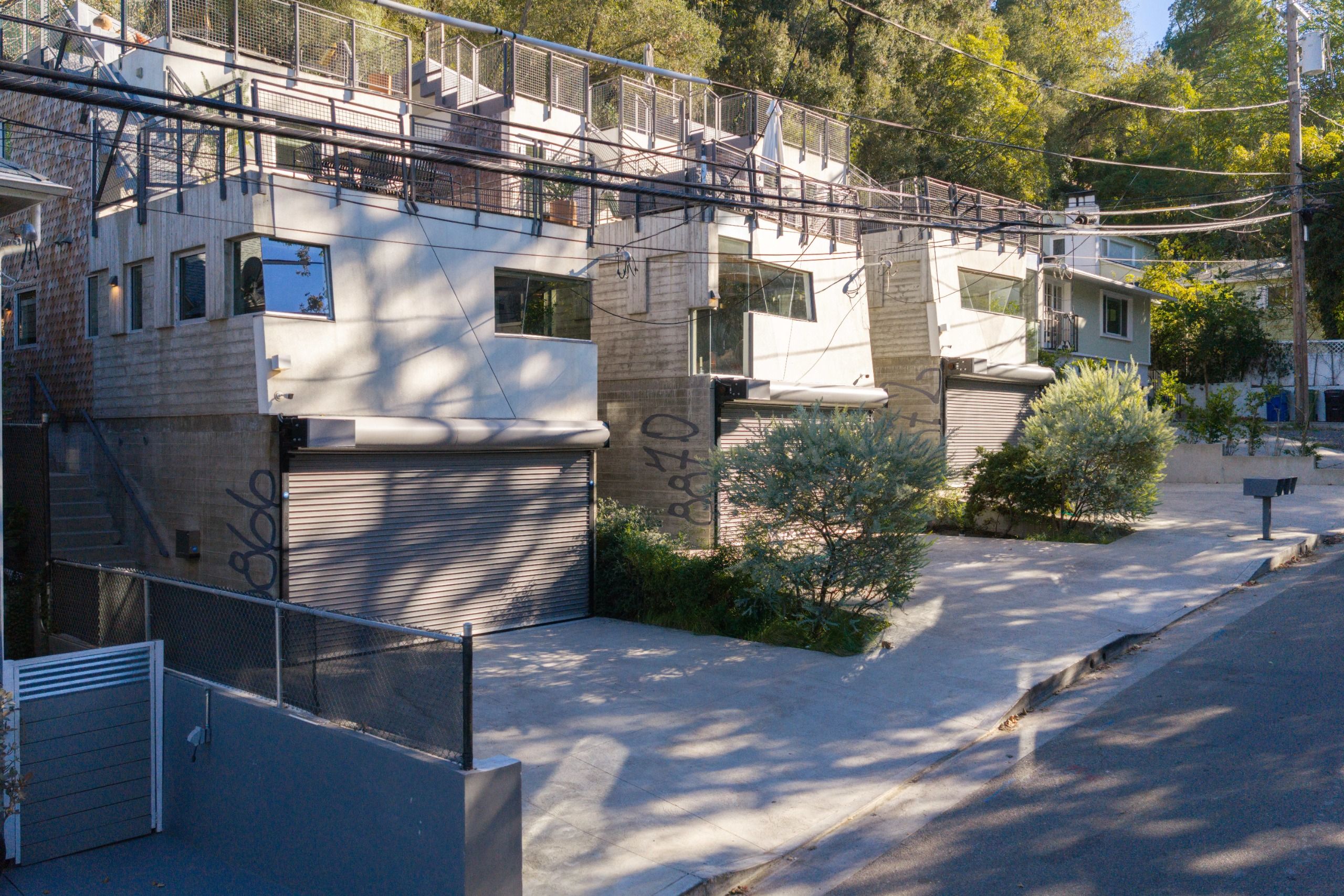 You can now own a Wonderland house – an LA home that starts a conversation