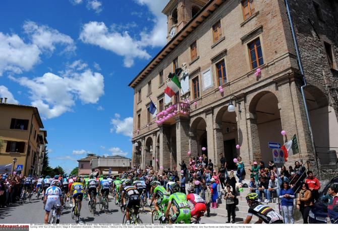 Riders at the start of stage 8 in Foligno