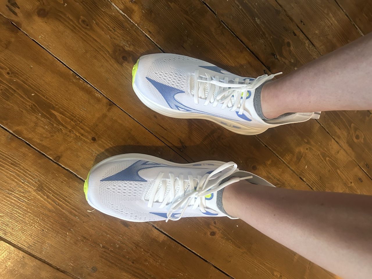 Mizuno Zen Neo 2