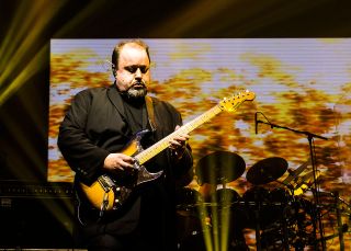 Steve Rothery: fans find him touching – literally