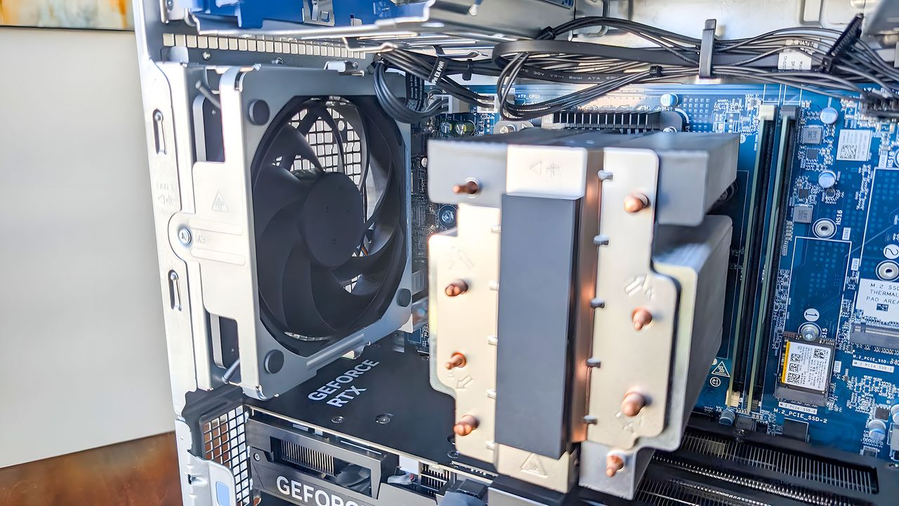 A closeup of the back fan in side the Dell Tower Plus EBT2250.