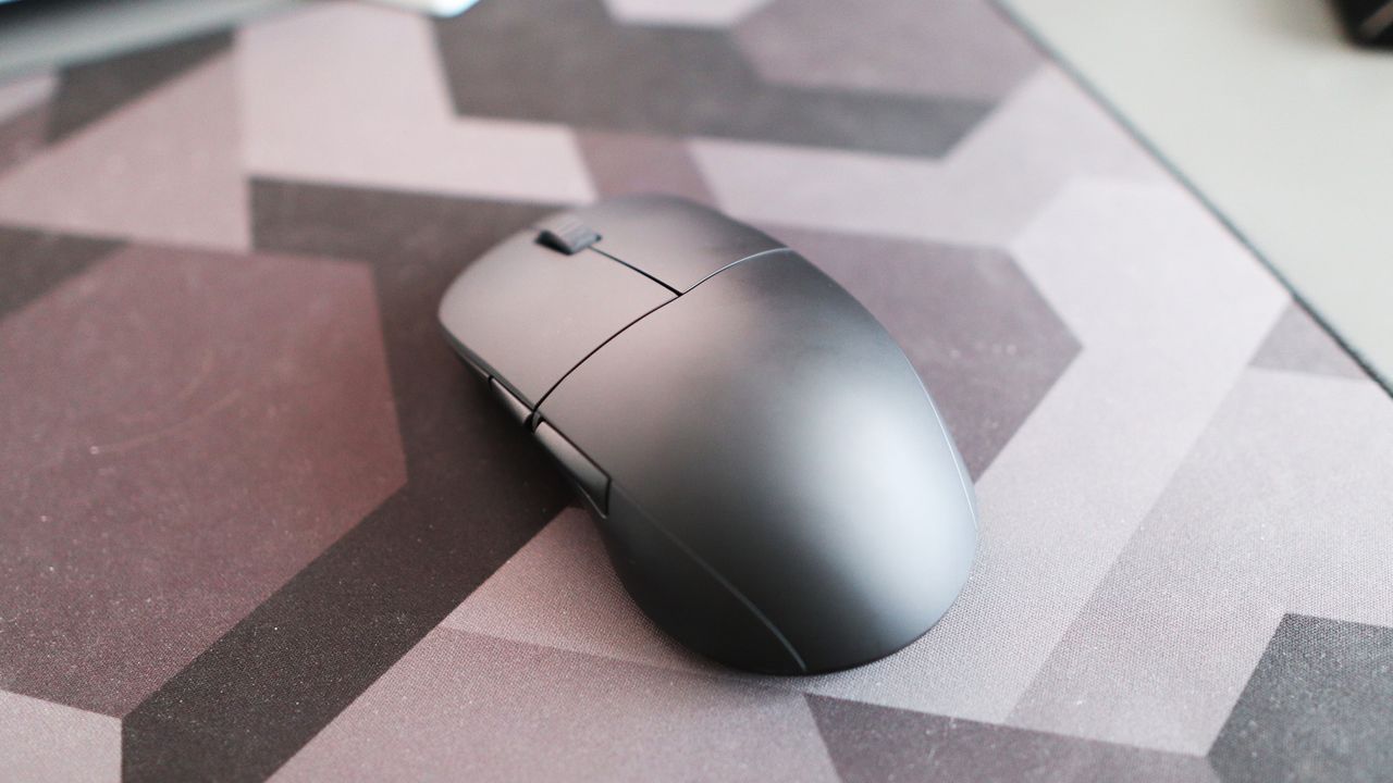 Endgame Gear XM2w 4K gaming mouse on a mouse pad.