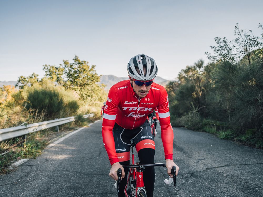 John Degenkolb in the all-red 2018 jersey