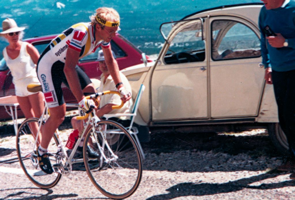 Laurent Fignon time trials up Mont Ventoux in 1987