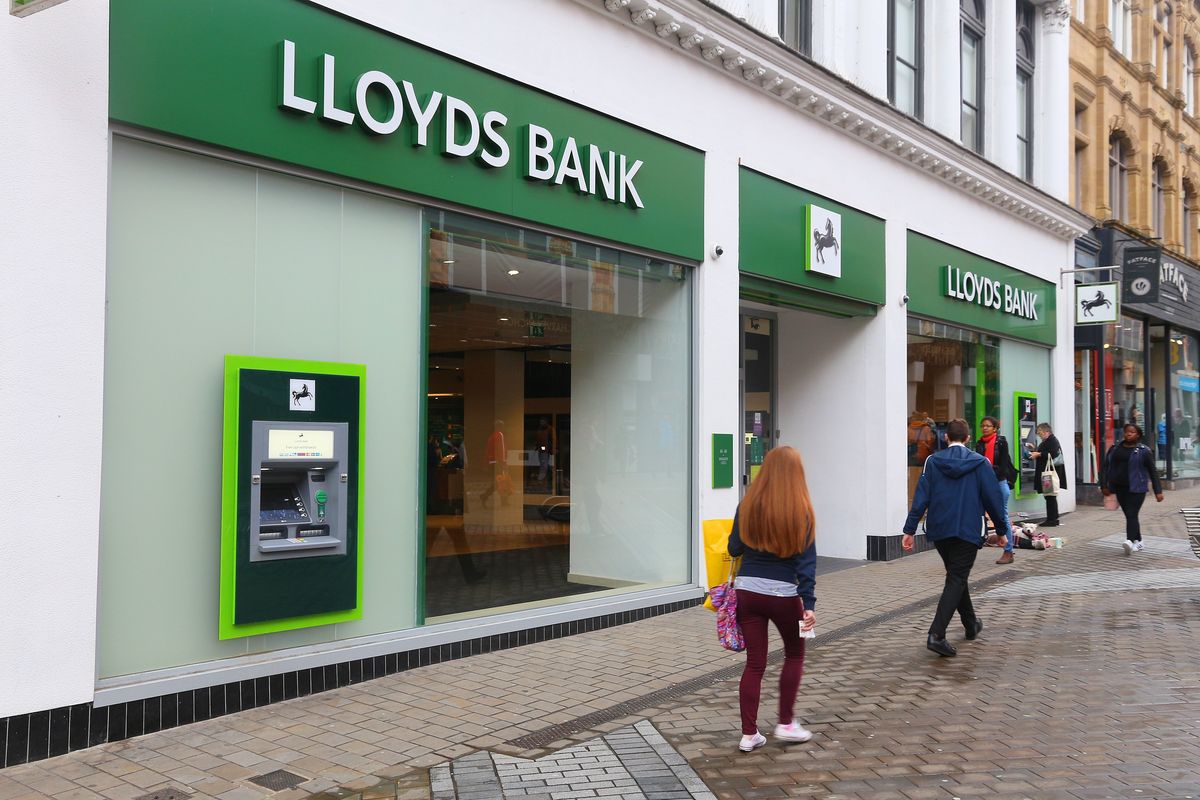 Lloyds Bank’s £200 switching bonus ends this week - act now | MoneyWeek