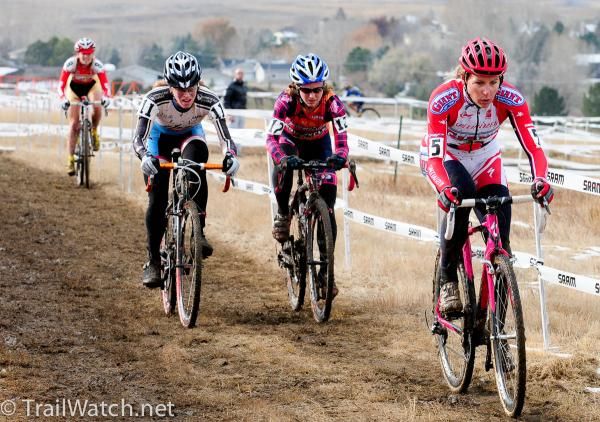 Meredith Miller tries to make up ground after her first-lap mishap