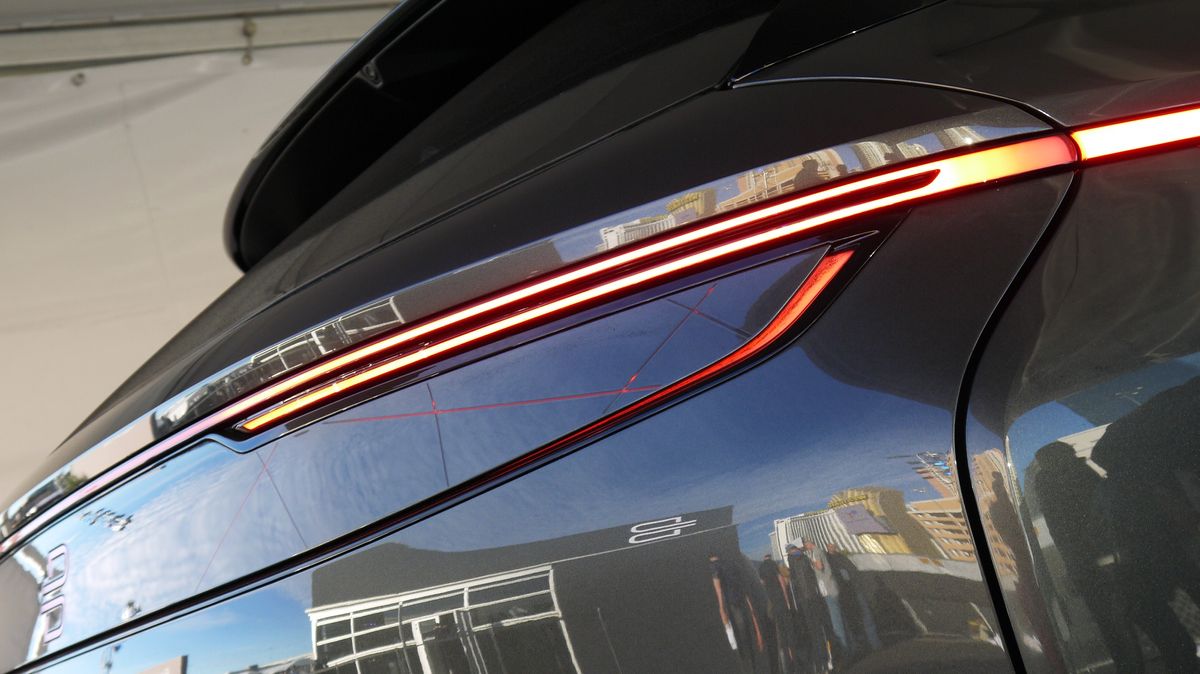 The light lines below the main light blocks provide a unique look