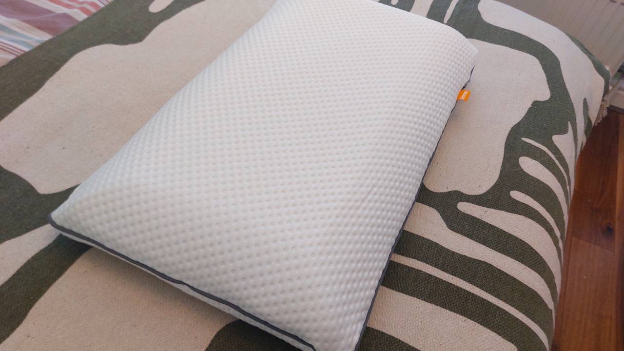 Emma Adapt Cooling Pillow