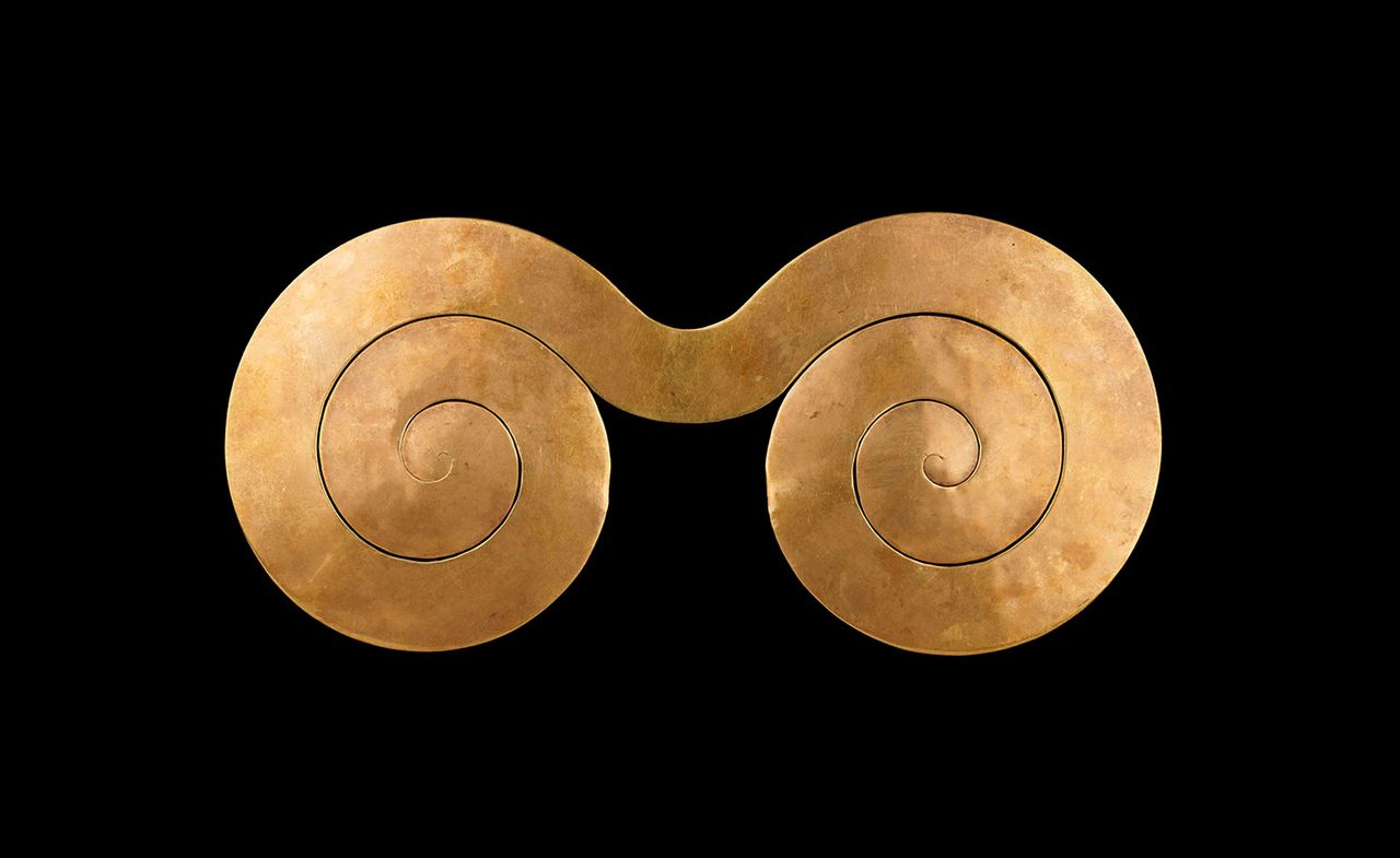 Gold Nahuange pectoral, Magdalena, Colombia