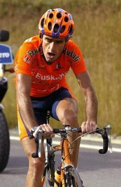 Roberto Laiseka (Euskatel) working hard on his way to winning stage 11