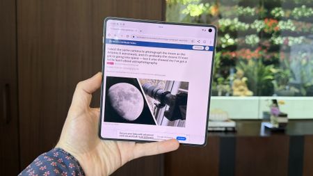 Motorola Razr Fold Hands-On