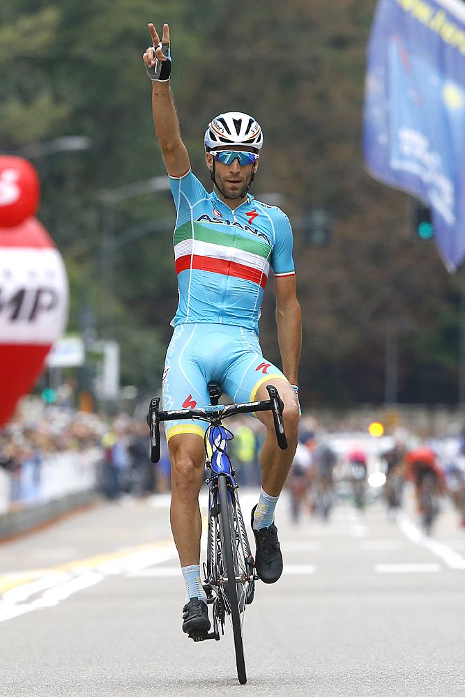 Vincenzo Nibali (Astana) takes solo win at Tre Valli Varesine