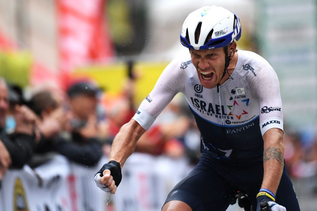 VARESE ITALY OCTOBER 05 Alessandro De Marchi of Italy and Team Israel StartUp Nation celebrates winning during the 100th Tre Valli Varesine a 1967km race from Busto Arsizio to Varese 377m AlfredoBindaVa on October 05 2021 in Varese Italy Photo by Tim de WaeleGetty Images