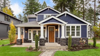 How to paint a house exterior – blue painted house