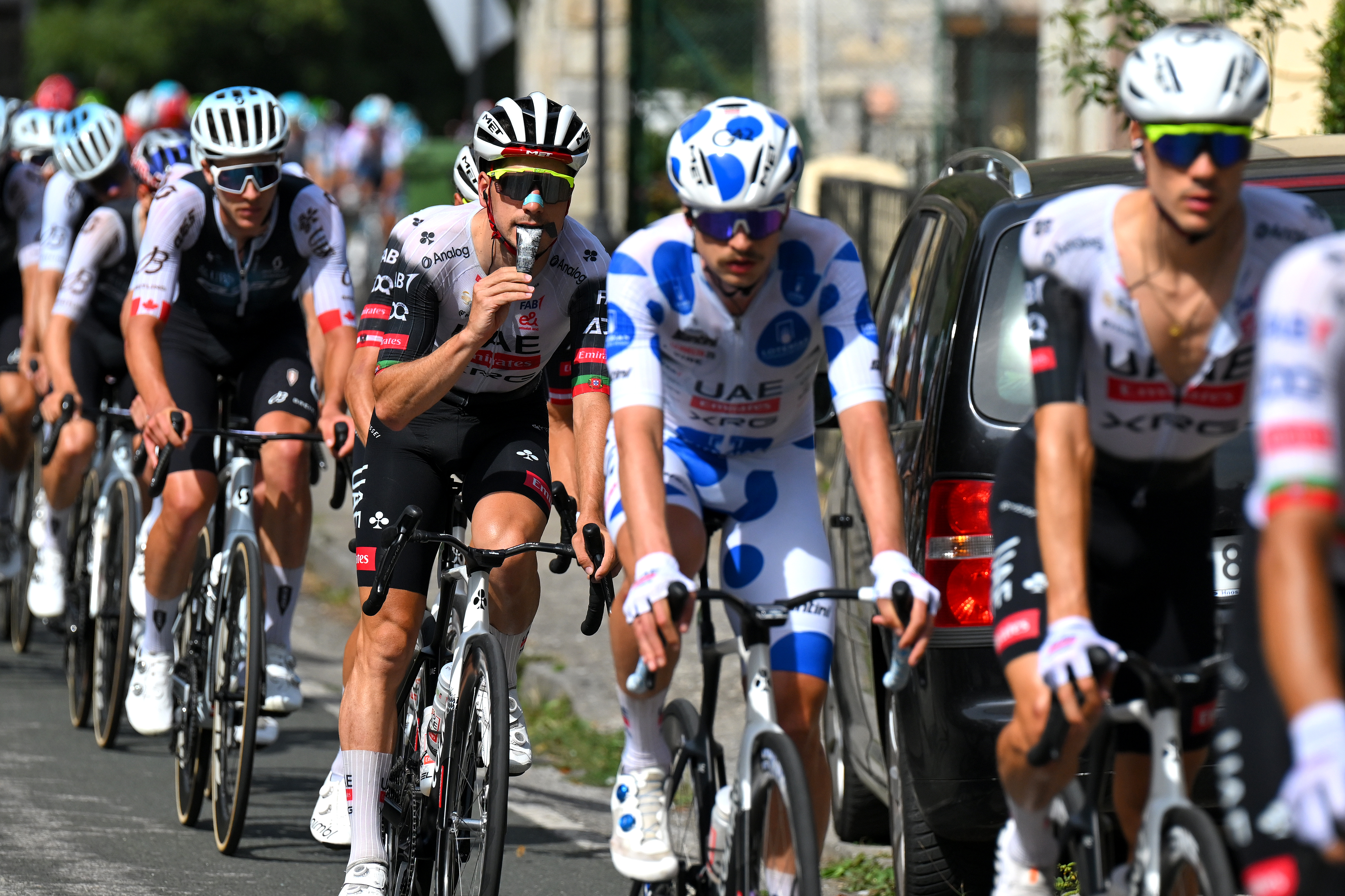 Vuelta a España stage 14: LIVE - Soler leads solo on final climb as UAE chase for Almeida