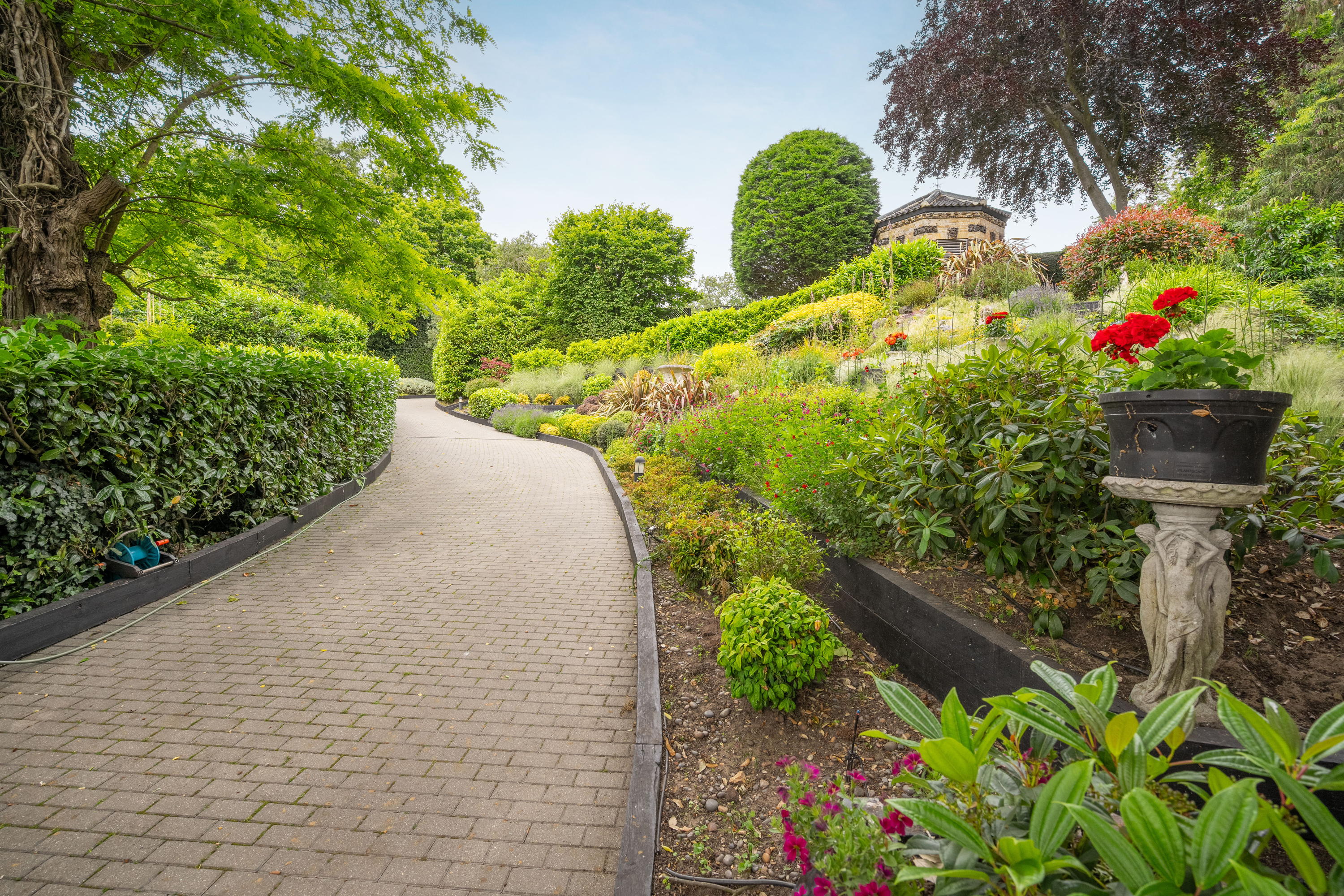 Peter Egan's house in Surrey