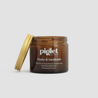 piglet in bed gardenia and peony candle