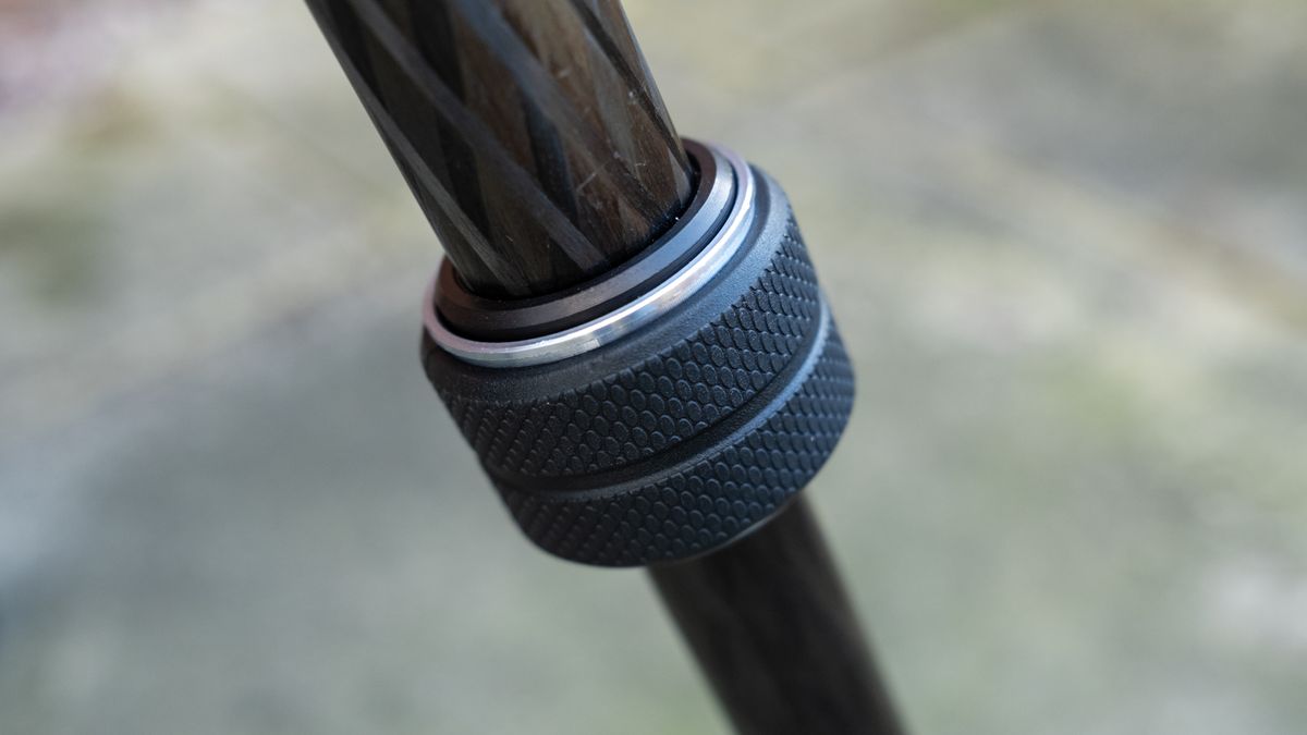 Manfrotto Befree Advanced Carbon Fiber Travel Tripod leg twist lock