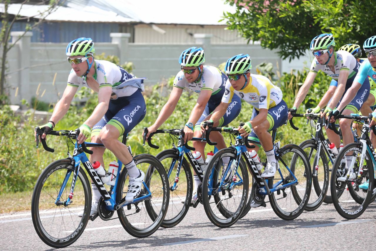 Caleb Ewan takes it easy