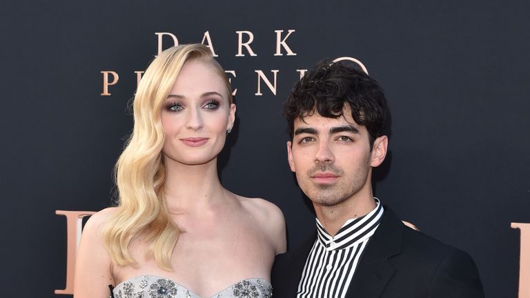 hollywood, california june 04 editors note image has been processed using digital filters sophie turner and joe jonas attend the premiere of 20th century foxs dark phoenix at tcl chinese theatre on june 04, 2019 in hollywood, california photo by matt winkelmeyergetty images