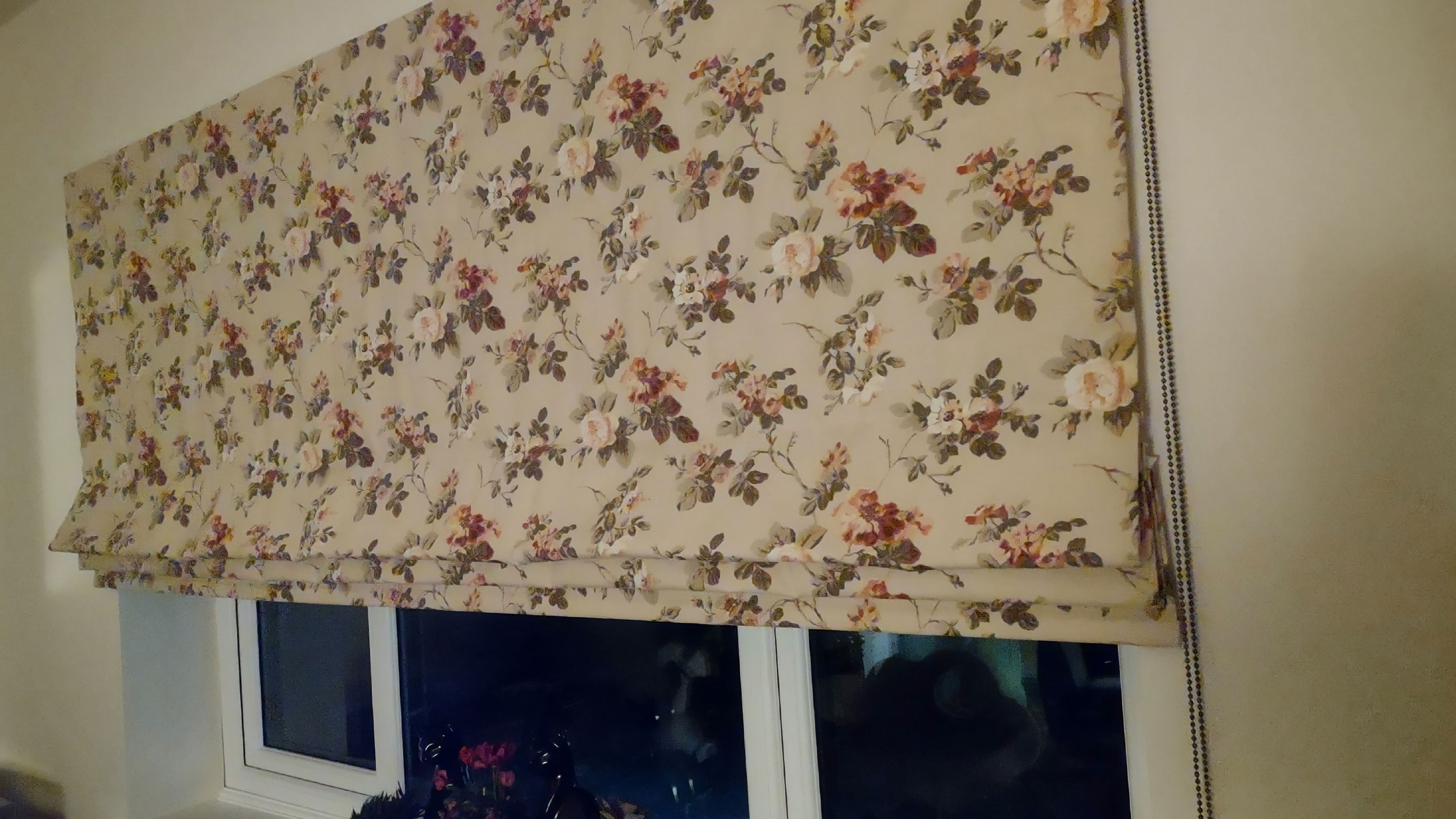 How To Make A Roman Blind From A Kit DIY Expert Guide Homebuilding   MzTpNPD4iGNHxHJHegqHKF 