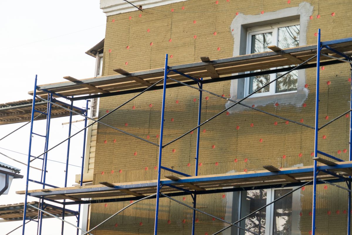 External Wall Insulation: Pros, Cons, Cost and How it Works | Homebuilding