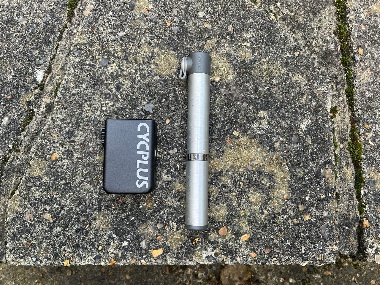 Cycplus Cube Mini Tyre Inflator