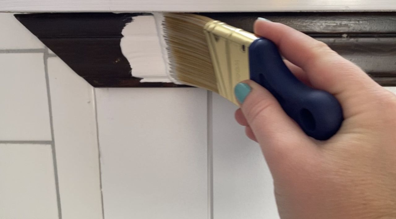 How to paint trim and molding A beginner's guide for a pro finish