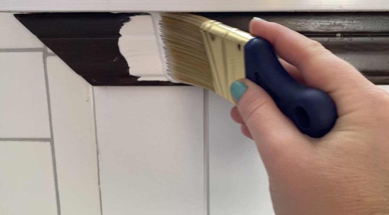 How to paint trim and molding A beginner's guide for a pro finish