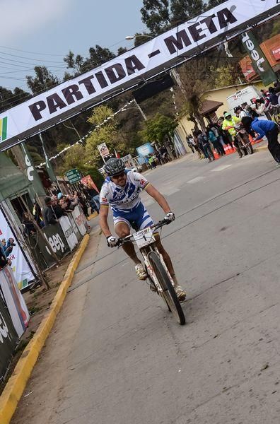 Periklis Ilias wins the race