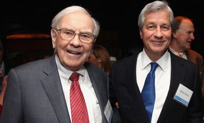 Not everyone is so supportive of Jamie Dimon as Warren Buffett is. 