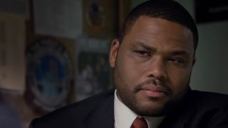 Anthony Anderson in Law &amp; Order screenshot.