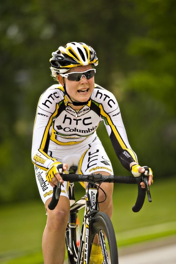 Linda Melanie Villumsen (HTC Columbia) finished in a time of 14'42" to take 2nd place in stage 1.