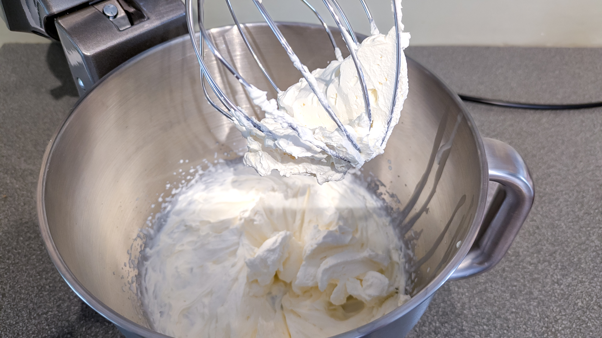 KitchenAid Artisan Plus stand mixer review