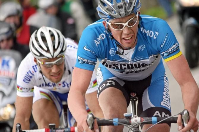 Leif Hoste leads Tom Boonen in 2006