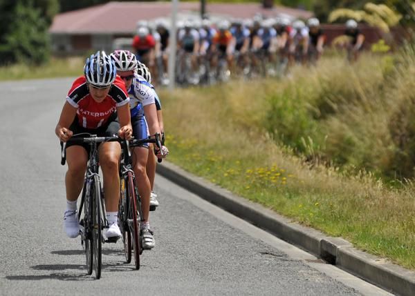 Three riders have made a break shortly after the start.