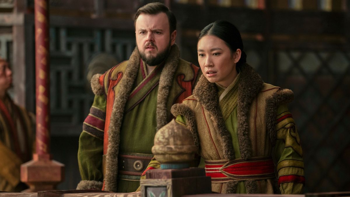 Jack (John Bradley) and Jin (Jess Hong) in 3 Body Problem