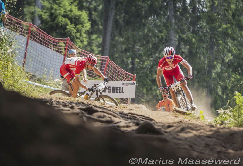 Nino Schurter (Scott-Odlo MTB Racing Team) and Jaroslav Kulhavy (Specialized Racing)