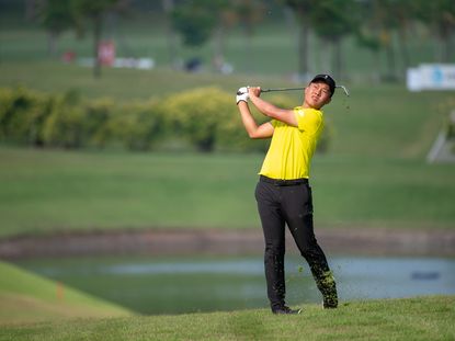 Yuxin Lin leads AAC after 3 rounds