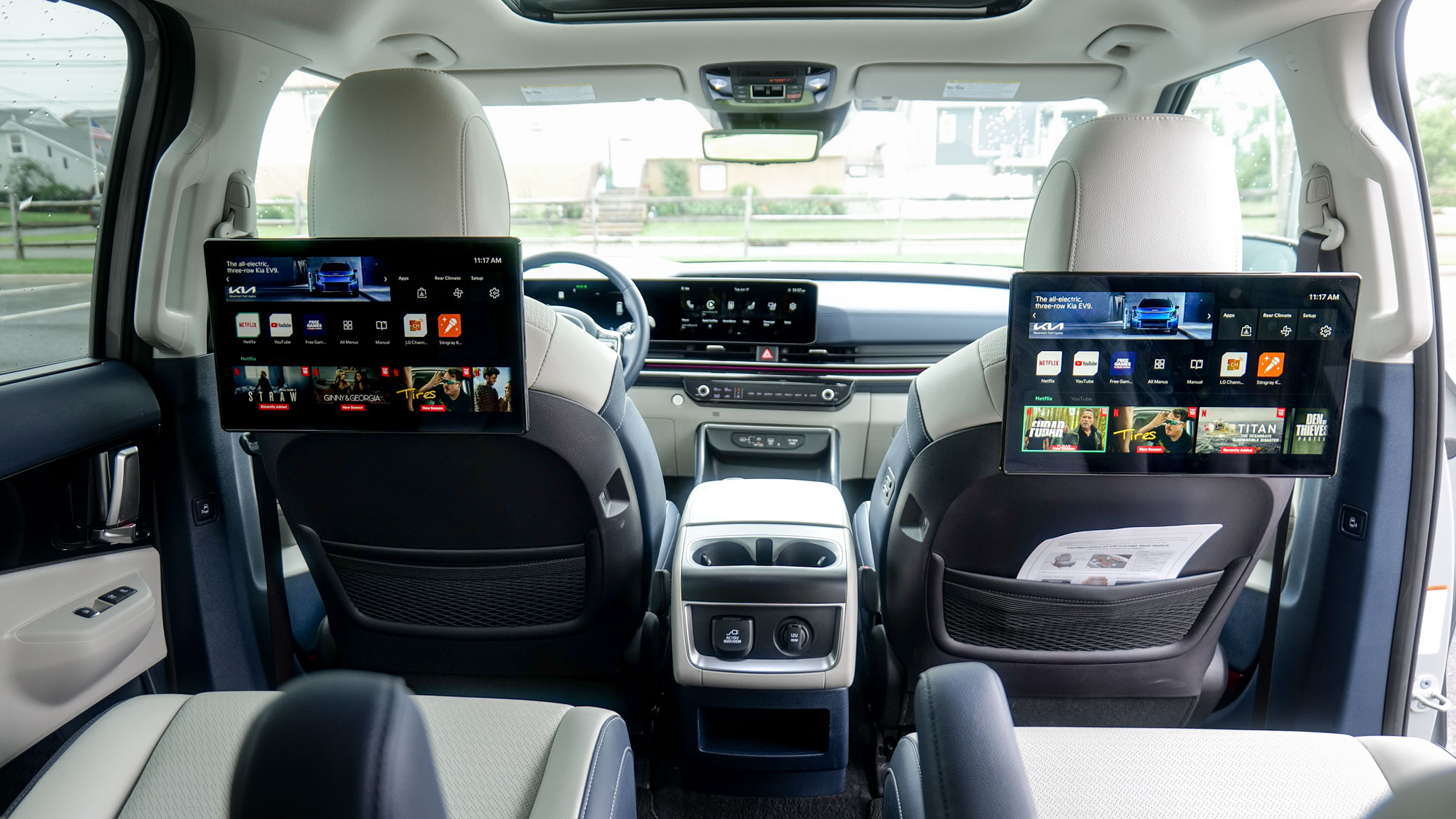 2025 Kia Carnival Hybrid SX Prestige test drive.