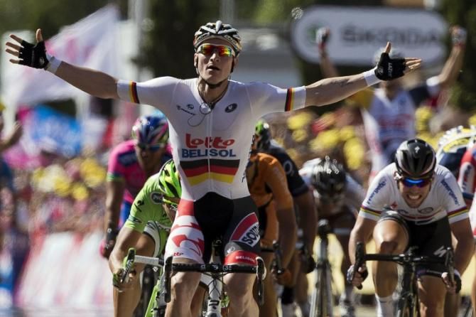 Andre Greipel (Lotto Belisol) wins stage 6 of the Tour de France.