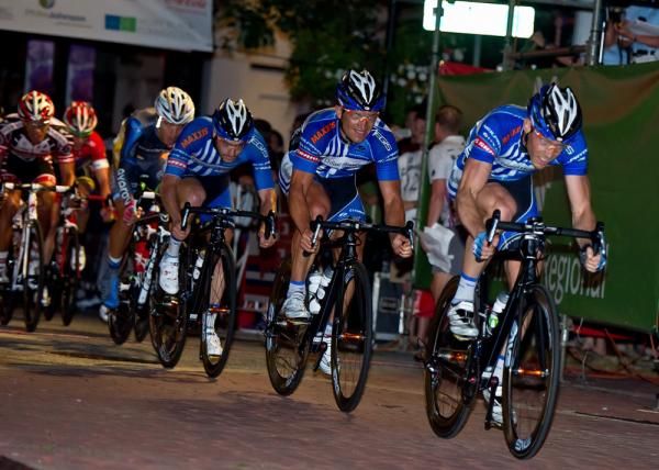 team United Health Care in control with one to go