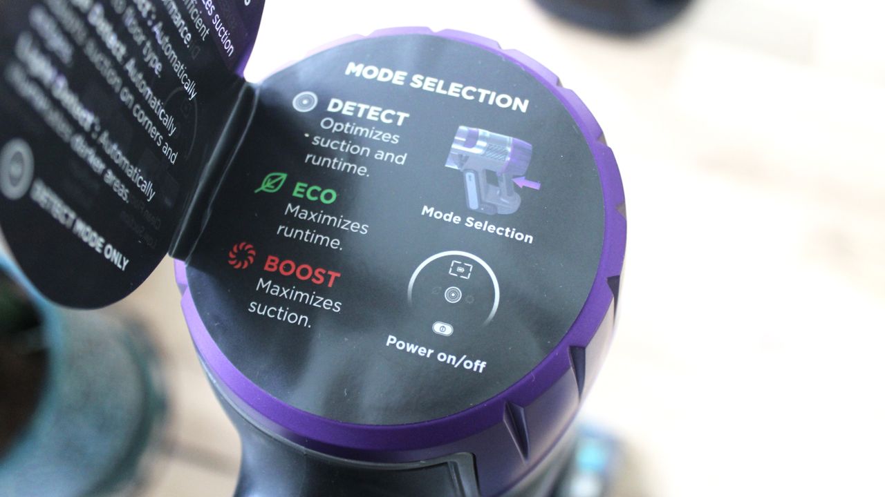 Shark Cordless PowerDetect Clean &amp; Empty