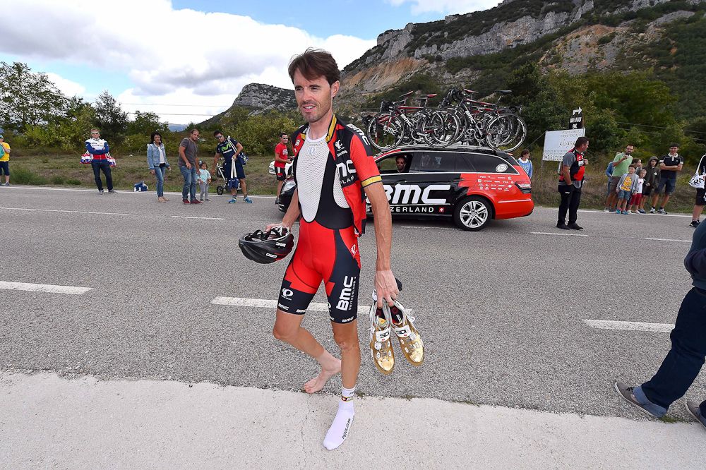Samuel Sanchez calls it quits during stage 14 of the 2015 Vuelta a Espana.