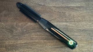 BaByliss 900 cordless hot brush switche don, indicated by the green LED