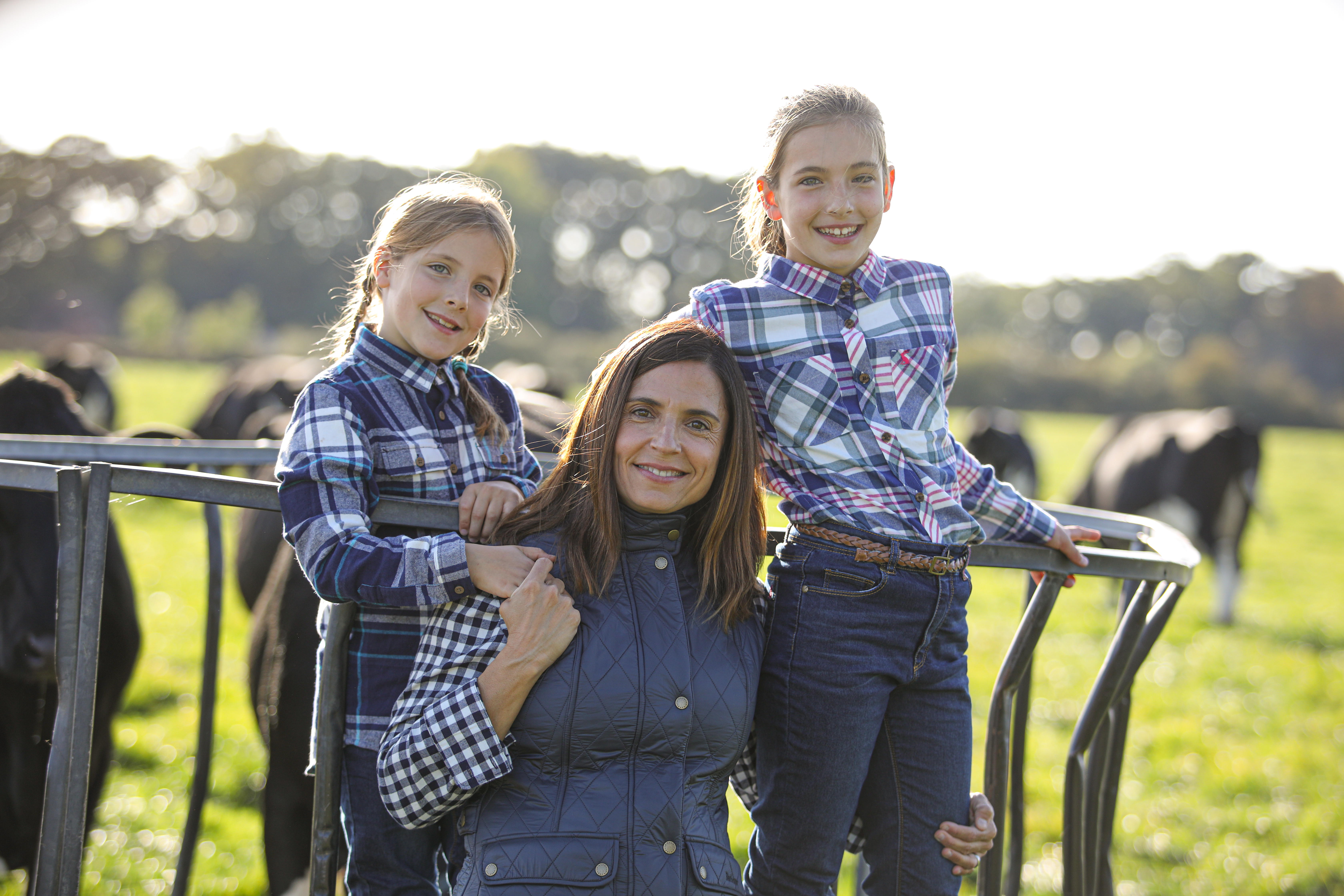 Susanna and daughters
